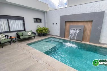 Casa &agrave; venda - 261m&sup2; - -