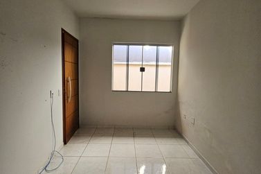 Casa para alugar - Jardim Gar&ccedil;as
