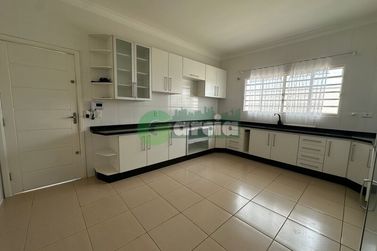 Casa para alugar - Zona II