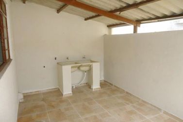 Sala Comercial &agrave; venda - 200m&sup2; - ZONA IV