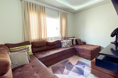 Casa &agrave; venda - 216m&sup2; - Jardim Belvedere