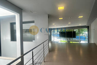 Sal&atilde;o Comercial para alugar - 432m&sup2; - Zona III
