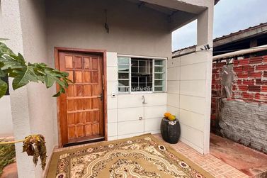 Casa &agrave; venda - 69m&sup2; - Parque Lago Azul