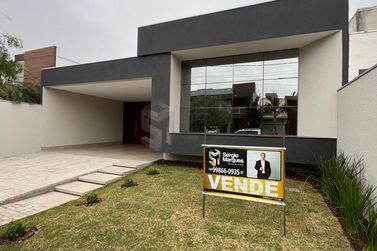 Casa &agrave; venda - 226m&sup2; - Portal das &Aacute;guas