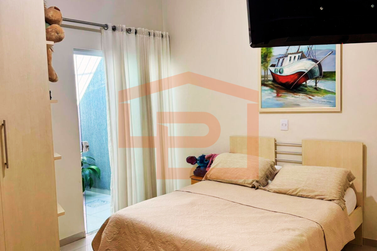 Casa &agrave; venda - 214m&sup2; - Jardim Tamoio