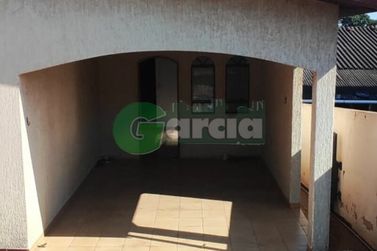 Casa &agrave; venda - 100m&sup2; - Zona I-A