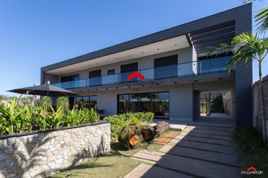Ch&aacute;cara &agrave; venda - 2500m&sup2; - Condom&iacute;nio Lagoa Dourada