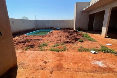 Casa &agrave; venda - 200m&sup2; - Porto Camargo