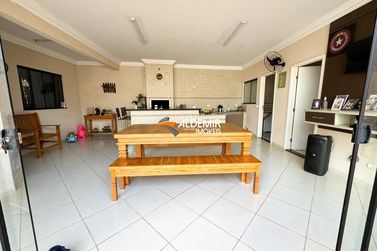 Sobrado &agrave; venda - 200m&sup2; - Jardim dos P&aacute;ssaros