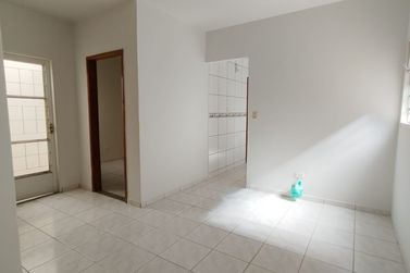 Casa &agrave; venda - 70m&sup2; - Jardim Imperial I