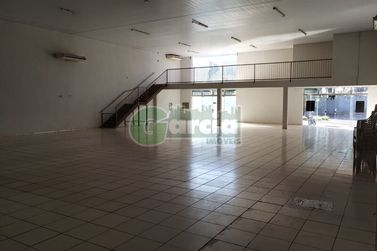 Sal&atilde;o Comercial para alugar - Zona I-A