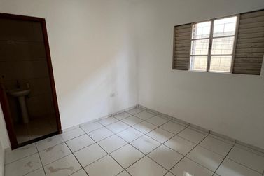 Casa para alugar - 80m&sup2; - Parque Bandeirantes