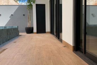 Casa &agrave; venda - 243m&sup2; - Residencial Euro Park