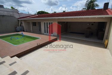 Casa para alugar - 380m&sup2; - Zona I
