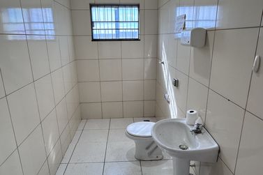 Sal&atilde;o Comercial para alugar - 700m&sup2; - Jardim Janina
