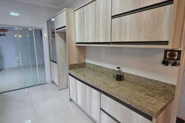 Casa &agrave; venda - 175m&sup2; - Jardim Birig&uuml;i
