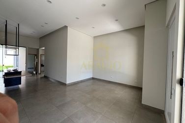 Casa &agrave; venda - 130m&sup2; - Jardim Imigrantes II