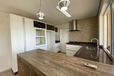 Apartamento &agrave; venda - 126m&sup2; - Zona I