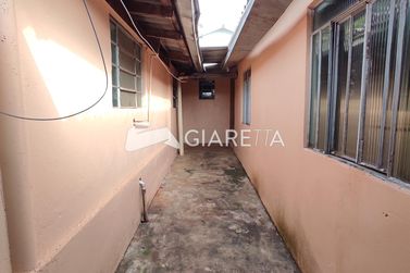 Casa &agrave; venda - 200m&sup2; - JARDIM SANTA MARIA