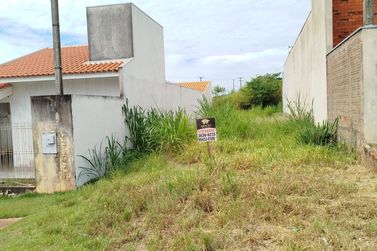 Terreno &agrave; venda - 180m&sup2; - Jardim Porto Seguro
