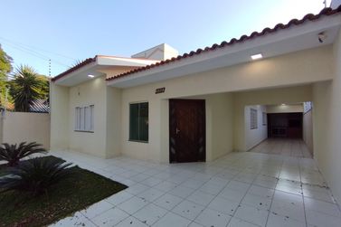 Casa &agrave; venda - 144m&sup2; - ZONA III