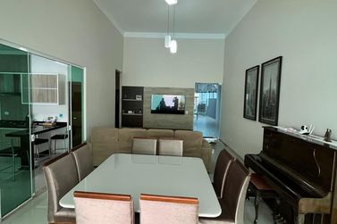 Casa &agrave; venda - 360m&sup2; - Jardim Tamoio