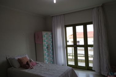 Sobrado &agrave; venda - 247m&sup2; - Zona 2
