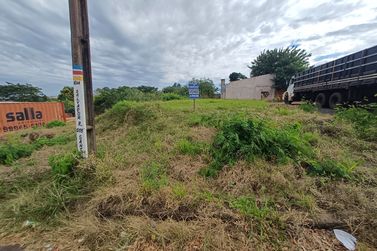 Terreno &agrave; venda - 180m&sup2; - Parque Residencial Bourbon