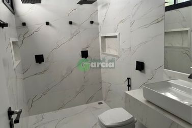 Casa &agrave; venda - 135m&sup2; - -