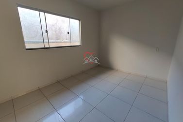 Casa &agrave; venda - 98m&sup2; - CENTRO
