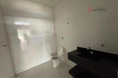 Sal&atilde;o Comercial para alugar - 420m&sup2; - Parque Alto da Parana