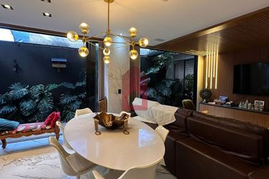 Casa &agrave; venda - 260m&sup2; - Jardim Belvedere