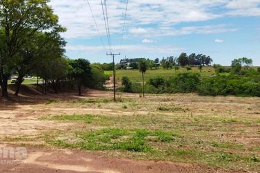 Ch&aacute;cara &agrave; venda - 1600m&sup2; - Centro