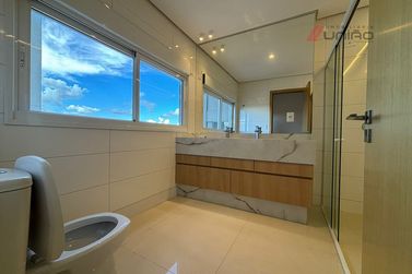 Apartamento para alugar - 180m&sup2; - Zona III