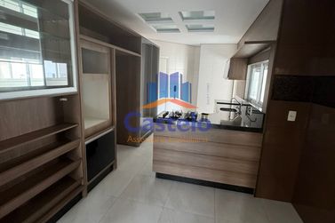 Apartamento para alugar - 176m&sup2; - ZONA I