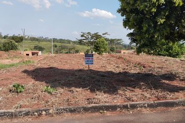 Terreno &agrave; venda - 126m&sup2; - Parque Residencial Viena II