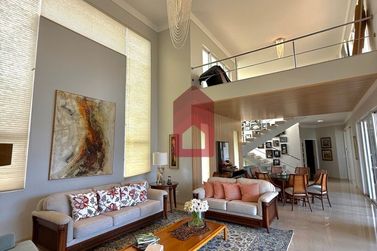 Casa &agrave; venda - 688m&sup2; - Condom&iacute;nio Residencial Soleil