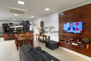 Casa &agrave; venda - 415m&sup2; - Zona V