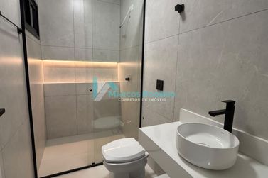 Casa &agrave; venda - 90m&sup2; - Parque Portugal