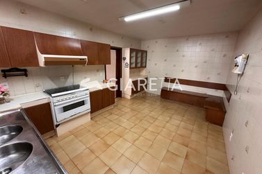 Casa &agrave; venda - 300m&sup2; - CENTRO