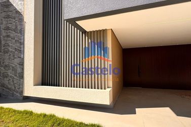 Casa &agrave; venda - 152m&sup2; - ZONA III