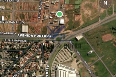 Terreno &agrave; venda - 220m&sup2; - Jardim Trianon