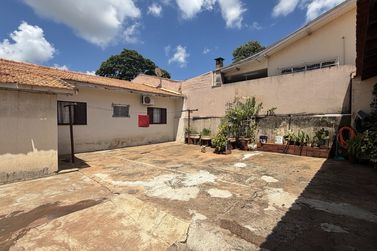 Casa &agrave; venda - 140m&sup2; - Jardim Para&iacute;so