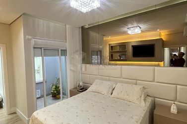 Casa &agrave; venda - 275m&sup2; - Condom&iacute;nio Royal Garden