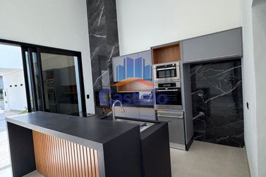 Casa &agrave; venda - 250m&sup2; - Condom&iacute;nio Mont Blanc