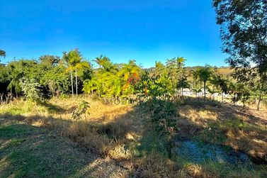 Ch&aacute;cara &agrave; venda - 8811m&sup2; - Conjunto Habitacional Sonho Meu