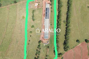 Ch&aacute;cara &agrave; venda - 35500m&sup2; - Zona rural
