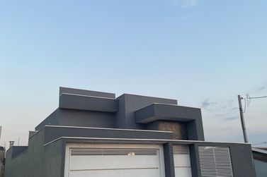 Casa &agrave; venda - 160m&sup2; - Jardim Cima