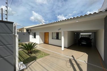 Casa &agrave; venda - 360m&sup2; - Jardim Indai&aacute;