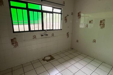 Casa para alugar - 100m&sup2; - Zona I